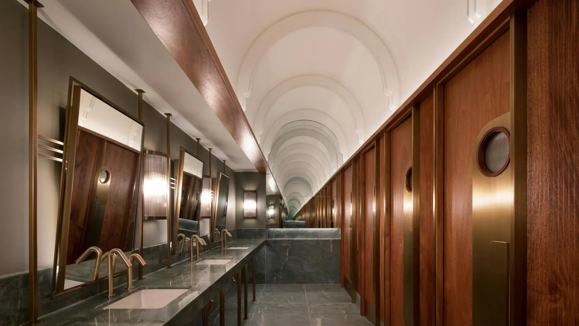 Honeyrose Hotel, Montreal, A Tribute Portfolio Hotel Canada
