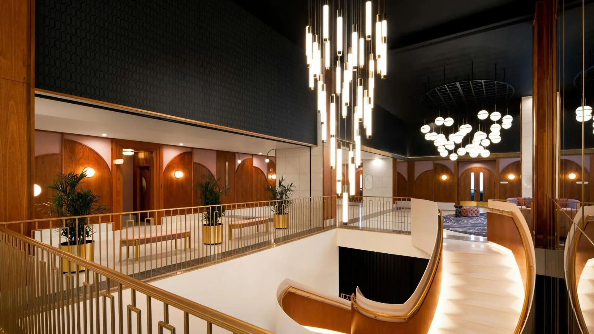 Honeyrose Hotel, Montreal, A Tribute Portfolio Hotel